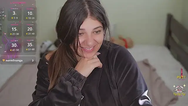 Snapshot of JulietDream chatting on September 25, 12:53 pm JulietDream online show from September 25, 12:53 pm