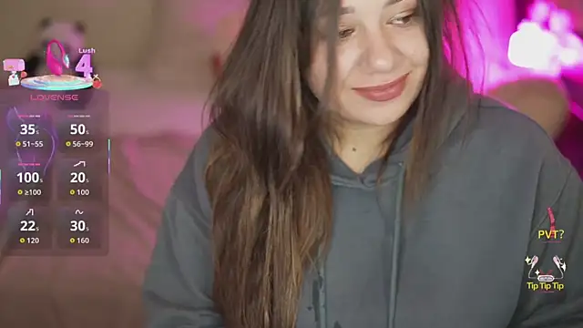 Snapshot of JulietDream chatting on October 22, 12:49 pm JulietDream online show from October 22, 12:49 pm