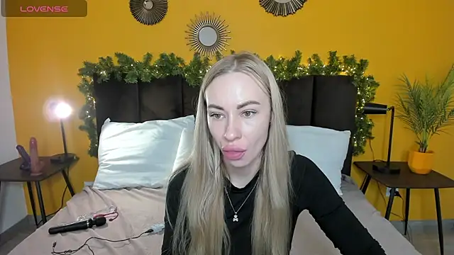 Snapshot of Diana_Garrett chatting on December 27, 8:56 am Diana Garrett online show from December 27, 8:56 am