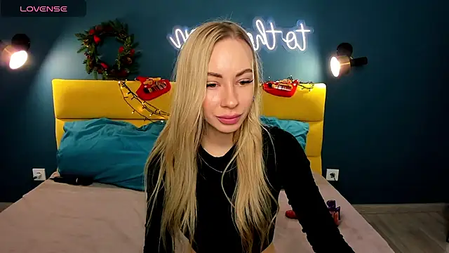 Snapshot of Diana_Garrett chatting on January 7, 1:38 am Diana Garrett online show from January 7, 1:38 am