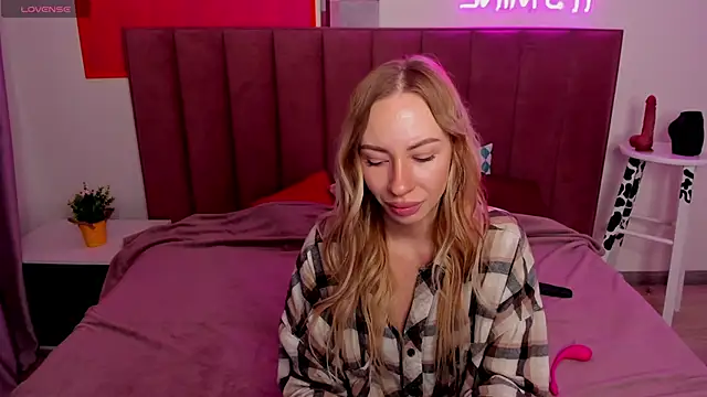 Snapshot of Diana_Garrett chatting on October 5, 1:26 am Diana Garrett online show from October 5, 1:26 am