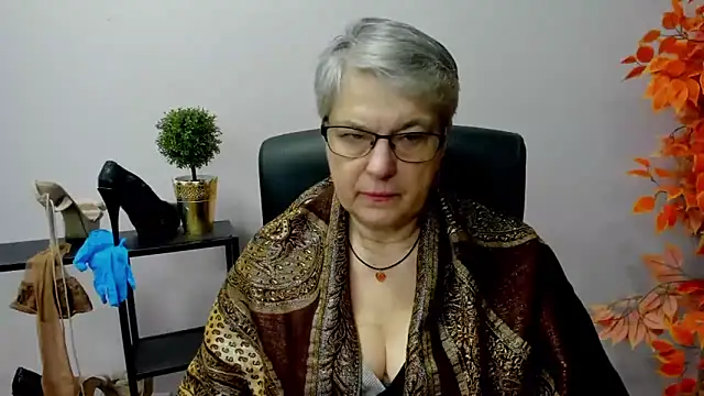 Snapshot of IrisDream chatting on January 10, 7:14 am IrisDream online show from January 10, 7:14 am