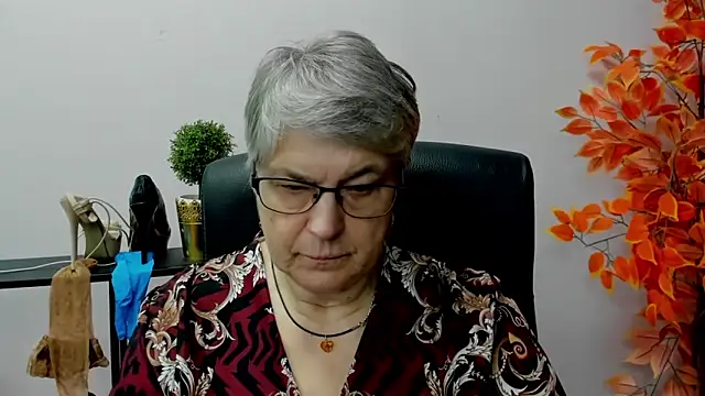 Snapshot of IrisDream chatting on January 20, 11:13 am IrisDream online show from January 20, 11:13 am