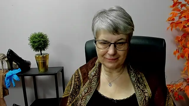 Snapshot of IrisDream chatting on March 11, 7:15 am IrisDream online show from March 11, 7:15 am