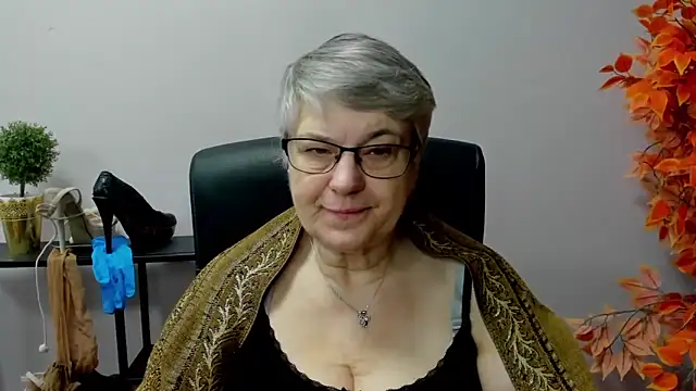 Snapshot of IrisDream chatting on March 21, 7:22 am IrisDream online show from March 21, 7:22 am