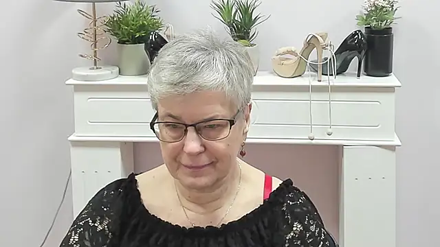 IrisDream online show from February 23, 7:06 am