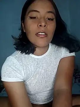 Snapshot of Bruno_Iris_sex chatting on January 18, 12:46 am Bruno Iris sex online show from January 18, 12:46 am