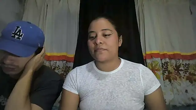 Snapshot of Bruno_Iris_sex chatting on October 18, 8:37 am Bruno Iris sex online show from October 18, 8:37 am