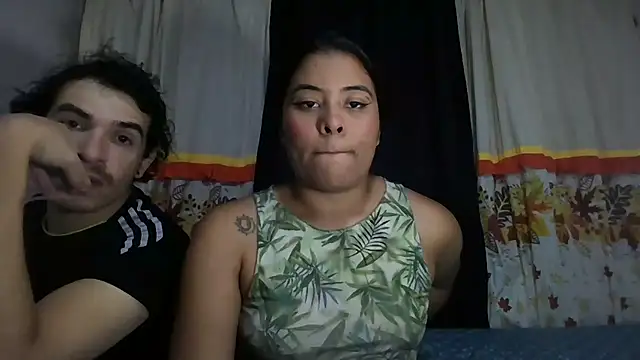 Snapshot of Bruno_Iris_sex chatting on October 23, 4:01 am Bruno Iris sex online show from October 23, 4:01 am