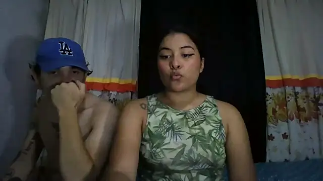 Snapshot of Bruno_Iris_sex chatting on October 25, 4:09 am Bruno Iris sex online show from October 25, 4:09 am