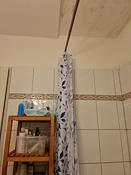 Snapshot of Josephine_LIVE chatting on November 24, 5:18 am Josephine LIVE online show from November 24, 5:18 am