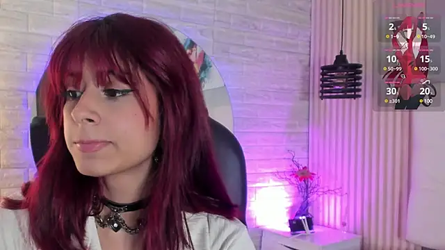 cloe  palmer online show from December 9, 6:25 pm