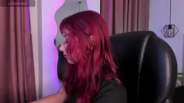 cloe  palmer online show from March 7, 12:01 pm