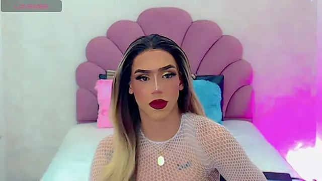 Snapshot of briana_sex32 chatting on February 16, 7:04 am briana sex32 online show from February 16, 7:04 am