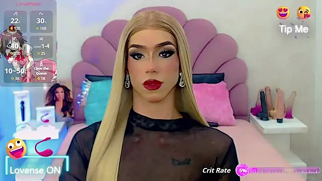 Snapshot of briana_sex32 chatting on October 31, 2:40 pm briana sex32 online show from October 31, 2:40 pm