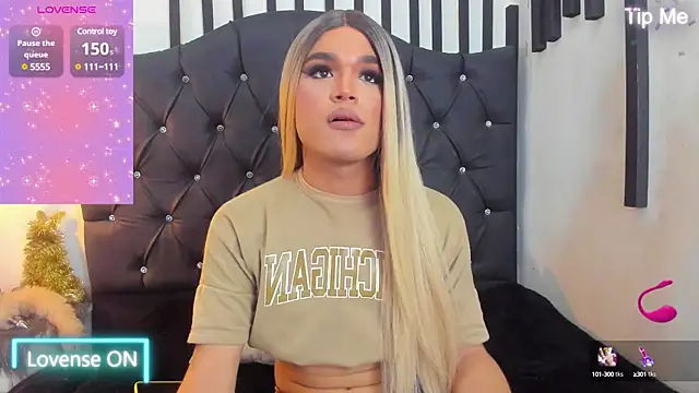 Snapshot of AllisonsweetZ chatting on January 15, 8:05 pm AllisonsweetZ online show from January 15, 8:05 pm