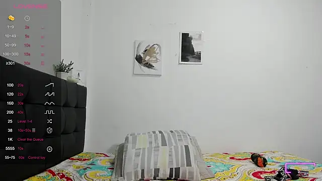 RoddyRich11 online show from September 12, 1:33 pm