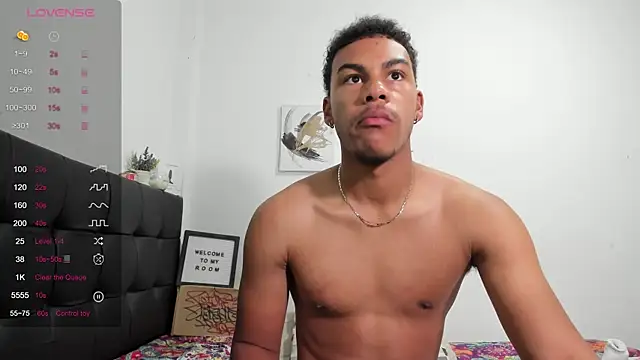 RoddyRich11 online show from December 20, 11:39 am