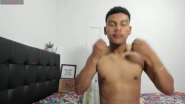 RoddyRich11 online show from February 18, 11:50 am