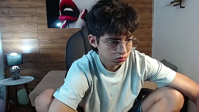 jhoellx online show from October 24, 9:00 pm