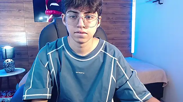 jhoellx online show from October 31, 9:38 pm