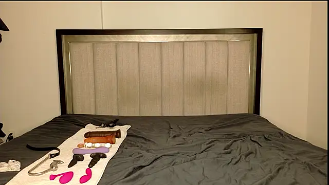 misscatxo online show from January 9, 11:13 pm