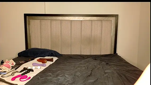 misscatxo online show from February 20, 6:57 pm