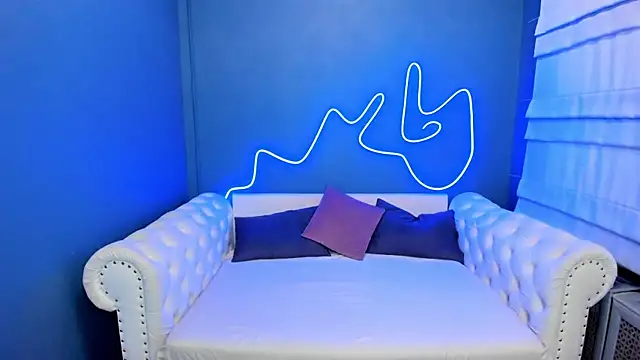 rock n roxy online show from September 13, 2:33 am