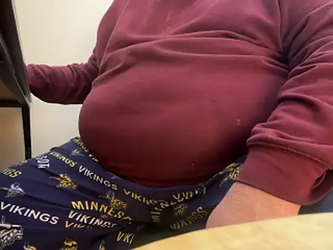 mnguy1972 online show from March 16, 5:17 pm