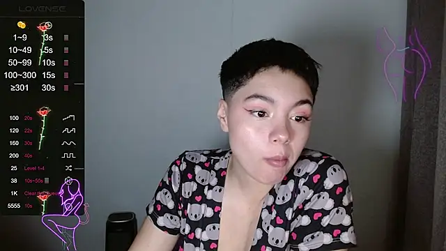 Snapshot of TRIXIE_TANG28 chatting on March 23, 3:10 am TRIXIE TANG28 online show from March 23, 3:10 am