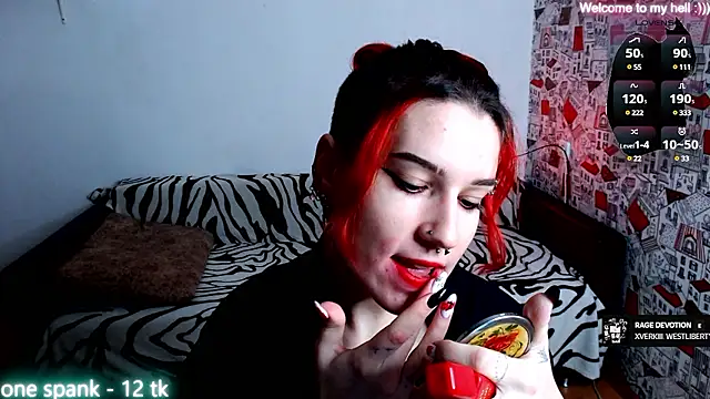 Miya Wey  online show from December 8, 11:35 am