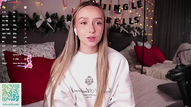 HollisBeckett online show from December 21, 3:13 am