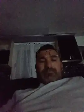 kariilalit online show from June 14, 10:01 pm