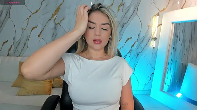 ChloePreston  online show from February 9, 11:47 am