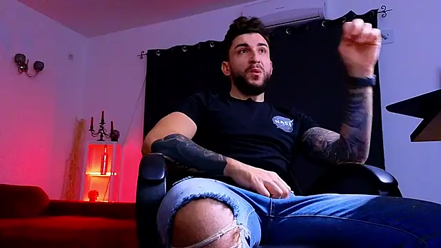 MightyAaron66 online show from November 20, 3:28 am