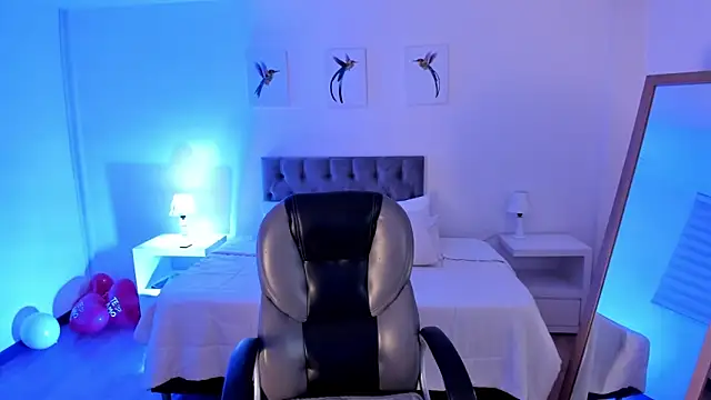 Snapshot of Tamy_edwards chatting on February 22, 12:05 am Tamy edwards online show from February 22, 12:05 am