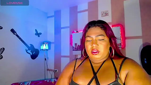 Snapshot of OpraxBellinda chatting on November 21, 2:21 am OpraxBellinda online show from November 21, 2:21 am