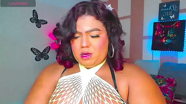 Snapshot of OpraxBellinda chatting on July 30, 3:05 am OpraxBellinda online show from July 30, 3:05 am