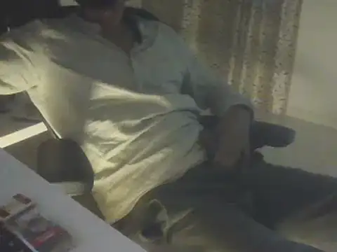 dominanthubby online show from December 10, 10:26 pm