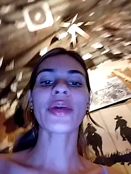 cuteluci  online show from January 10, 2:04 am