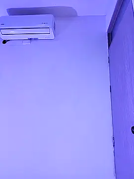 cuteluci  online show from January 17, 11:38 am