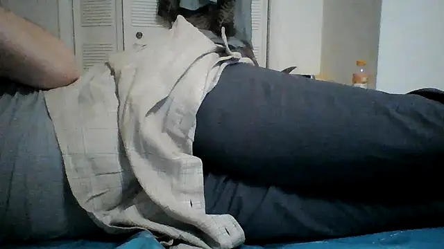 Snapshot of Emilylyn2501 chatting on January 20, 5:15 am Emilylyn2501 online show from January 20, 5:15 am