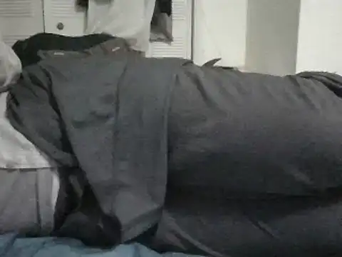 Snapshot of Emilylyn2501 chatting on January 24, 9:28 am Emilylyn2501 online show from January 24, 9:28 am