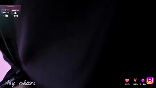 Snapshot of AbyWhitee chatting on December 5, 6:00 pm AbyWhitee online show from December 5, 6:00 pm