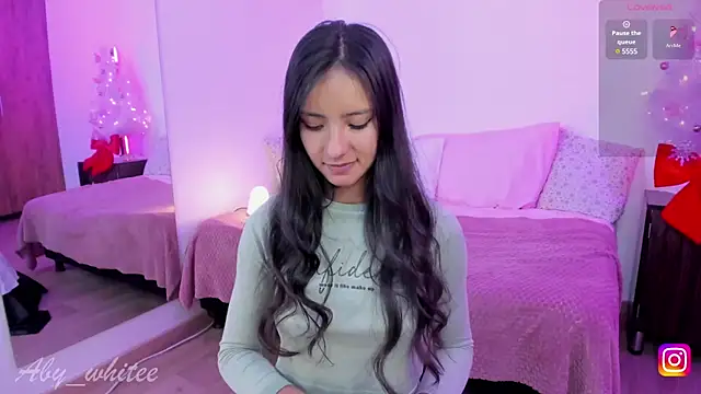 Snapshot of AbyWhitee chatting on January 10, 9:55 am AbyWhitee online show from January 10, 9:55 am