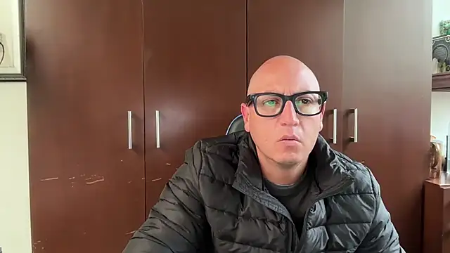 alanan881 online show from November 30, 6:34 pm