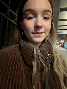 Baby Tiny online show from December 2, 9:06 pm