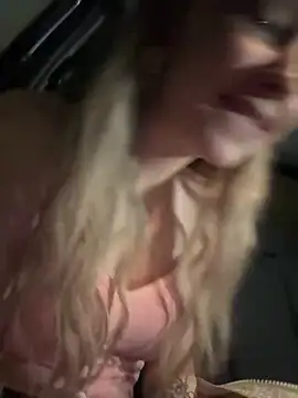 Baby Tiny online show from January 1, 8:37 pm