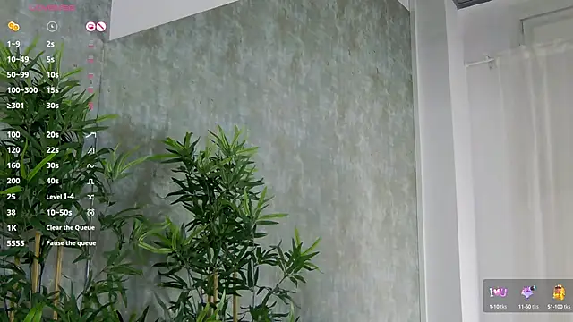 Snapshot of CelineMeyerr chatting on January 31, 9:37 am CelineMeyerr online show from January 31, 9:37 am