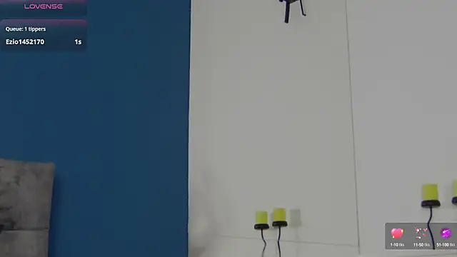 Snapshot of CelineMeyerr chatting on September 27, 5:23 am CelineMeyerr online show from September 27, 5:23 am